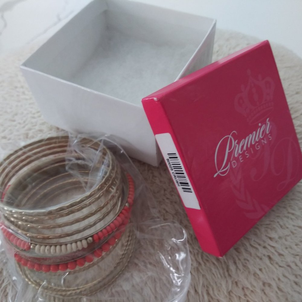Premier Designs Bangles - Crush